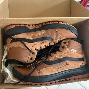 Brand new Vans men’s size 9.5